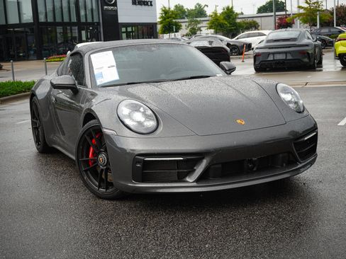 Used 2022 Porsche 911 Targa 4S AWD/4WD image 2