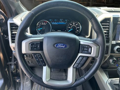 Used 2020 Ford F150 Lariat w/ Equipment Group 502A Luxury AWD/4WD image 20
