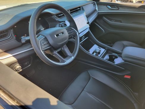 New 2026 Jeep Grand Cherokee Limited w/ Limited Altitude Package image 3