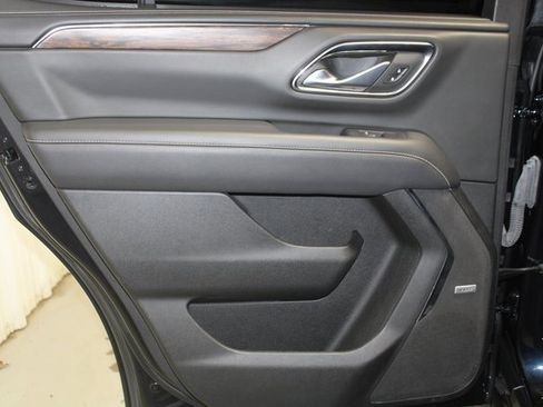 Used 2023 Chevrolet Tahoe Premier image 17