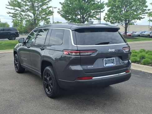 Certified 2023 Jeep Grand Cherokee L Limited AWD/4WD image 6