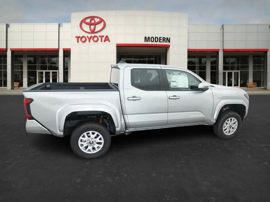 New 2025 Toyota Tacoma SR5 AWD/4WD image 24