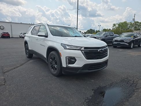 Used 2023 Chevrolet Traverse LT w/ Midnight/Sport Edition AWD/4WD image 4