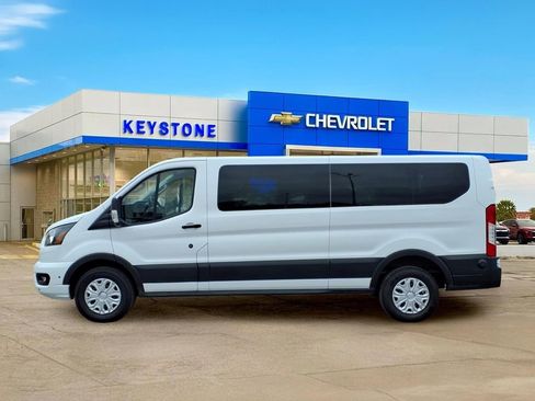 Used 2024 Ford Transit 350 XLT RWD image 4