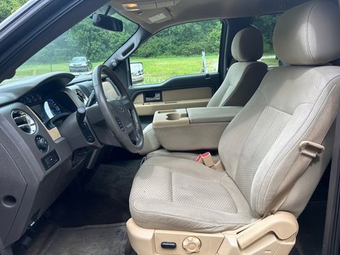 Used 2014 Ford F150 XLT w/ XLT Chrome Package RWD image 8