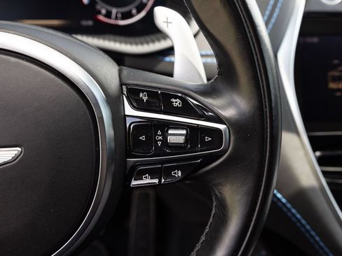 Used 2021 Aston Martin DBX AWD/4WD image 30