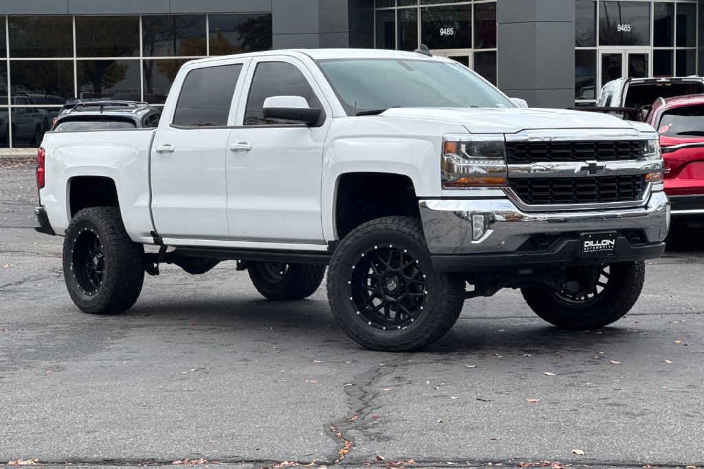Used 2017 Chevrolet Silverado 1500 LT w/ All Star Edition AWD/4WD image 2