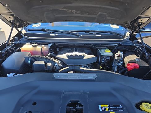 Used 2022 Jeep Grand Wagoneer Series III w/ Rear Seat Video Group 1 image 30