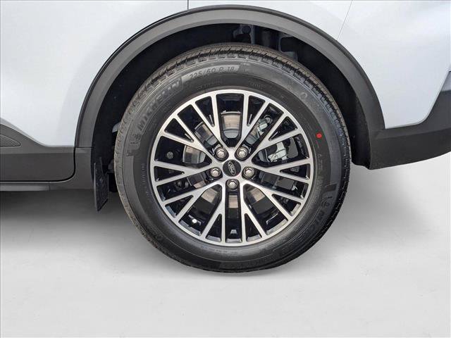 New 2025 Ford Escape SE w/ PHEV Premium Package FWD image 9