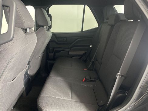 Used 2025 Toyota 4Runner SR5 AWD/4WD image 26