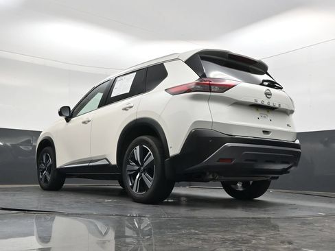 Used 2023 Nissan Rogue SL w/ SL Premium Package FWD image 45
