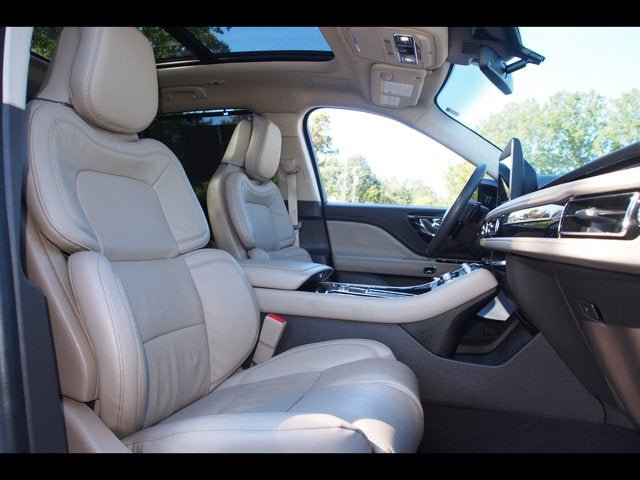 Used 2022 Lincoln Aviator Reserve w/ Equipment Group 201A AWD/4WD image 11