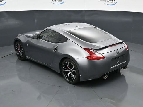 Used 2020 Nissan 370Z Touring Sport RWD image 22