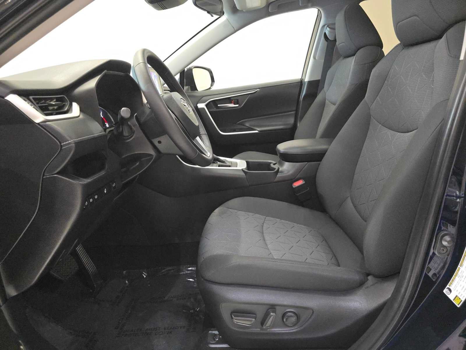 Certified 2025 Toyota RAV4 XLE AWD/4WD image 22