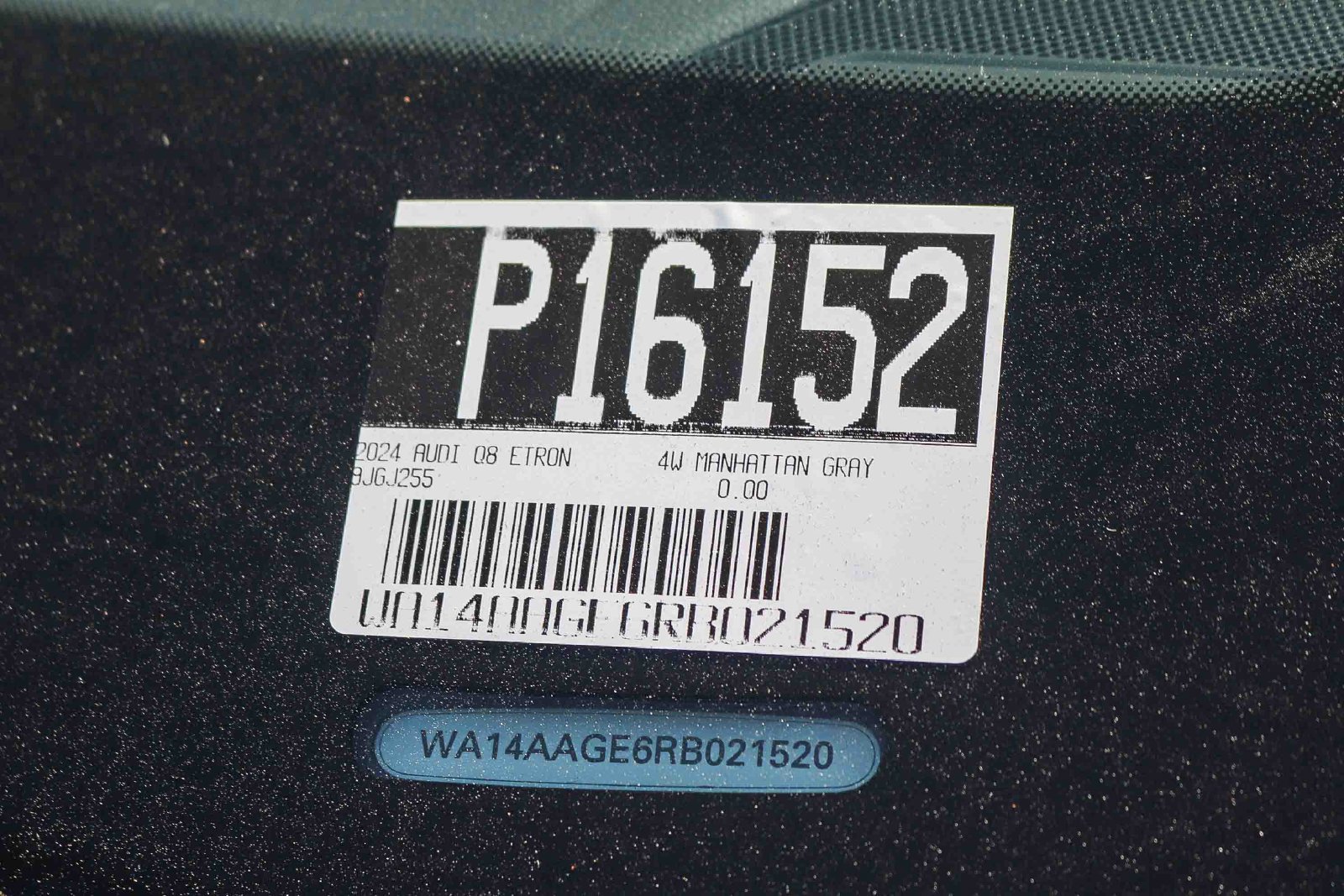 Used 2024 Audi Q8 e-tron Premium Plus AWD/4WD image 32