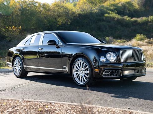 Used 2020 Bentley Mulsanne RWD image 14