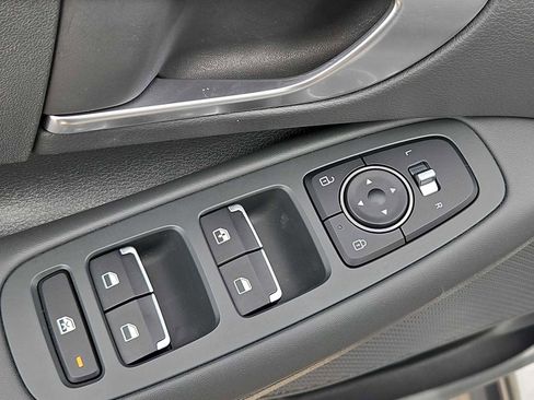 Used 2020 Hyundai Sonata SE w/ Cargo Package image 16