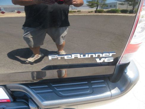 Used 2014 Toyota Tacoma PreRunner w/ TRD Sport Package RWD image 14