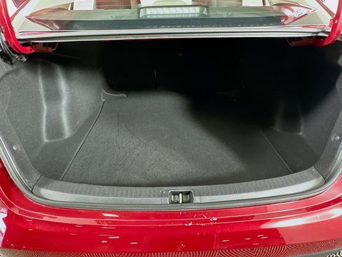 Used 2025 Toyota Corolla LE image 27