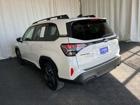 Used 2025 Subaru Forester Limited AWD/4WD image 29