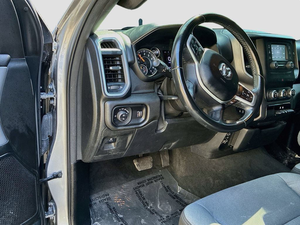Used 2022 RAM 1500 Big Horn RWD image 10