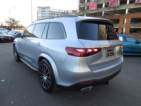 Used 2025 Mercedes-Benz GLS 450 4MATIC image 2