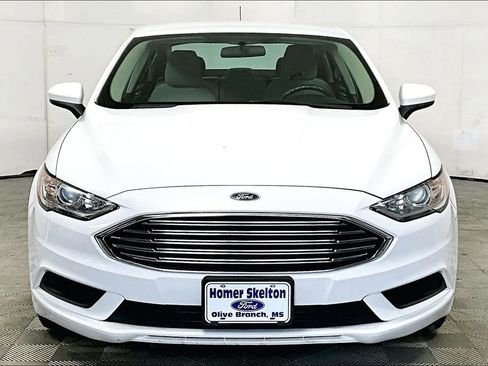 Used 2018 Ford Fusion S image 3