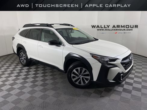 Used 2024 Subaru Outback Premium image 1