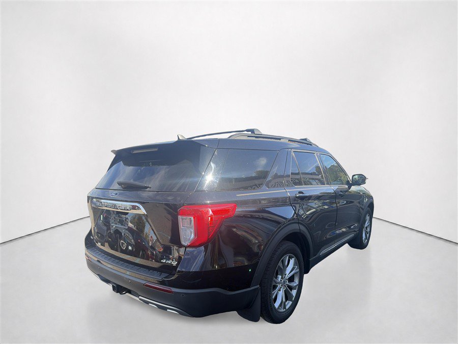 Used 2021 Ford Explorer XLT w/ Equipment Group 202A AWD/4WD image 7