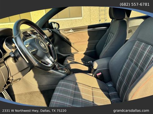 Used 2012 Volkswagen GTI 2.0T 2-Door image 9
