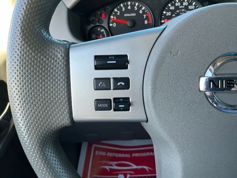Used 2020 Nissan Frontier SV w/ Midnight Edition Floor Mats image 25