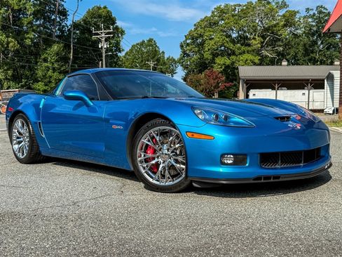 Used 2008 Chevrolet Corvette Z06 w/ Preferred Equipment Group RWD image 26