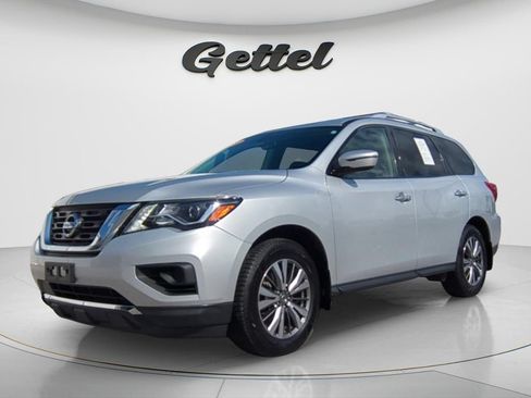 Used 2020 Nissan Pathfinder S FWD image 1
