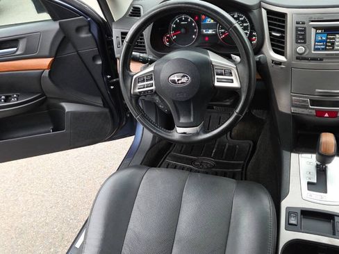 Used 2013 Subaru Outback 2.5i Limited w/ Moonroof Pkg AWD/4WD image 33
