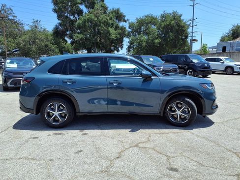 Used 2024 Honda HR-V EX-L image 3