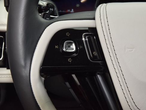 New 2026 Lincoln Aviator AWD image 25