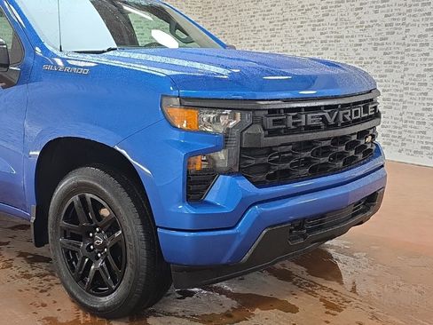 Used 2022 Chevrolet Silverado 1500 Custom image 8