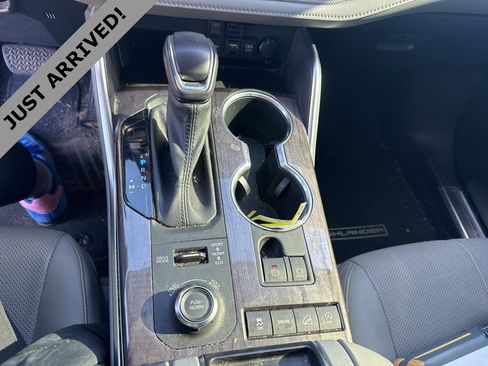 Used 2021 Toyota Highlander Platinum image 14