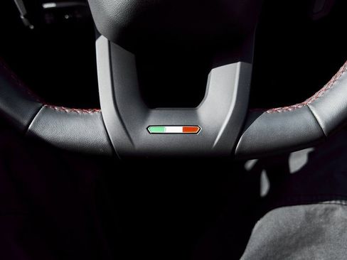 Used 2024 Lamborghini Urus S image 66