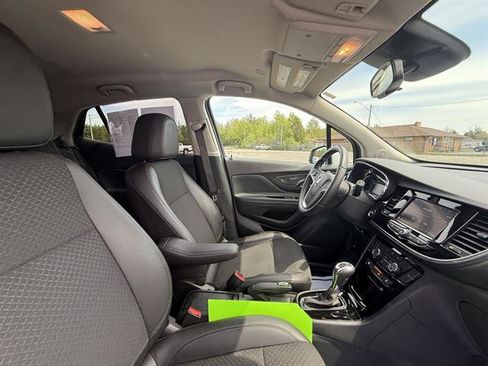 Used 2022 Buick Encore Preferred w/ Safety Package image 15