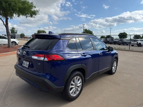 Used 2022 Toyota Corolla Cross LE FWD image 5