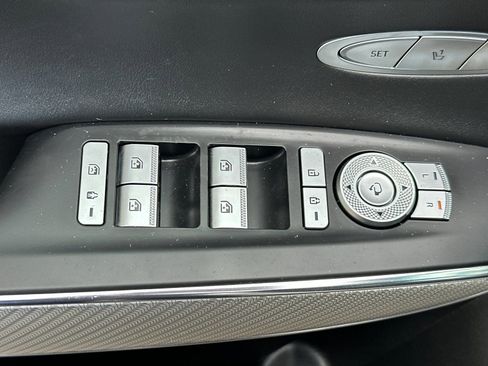 Used 2023 Genesis GV70 2.5T Sport Prestige w/ Sport Prestige Package image 12