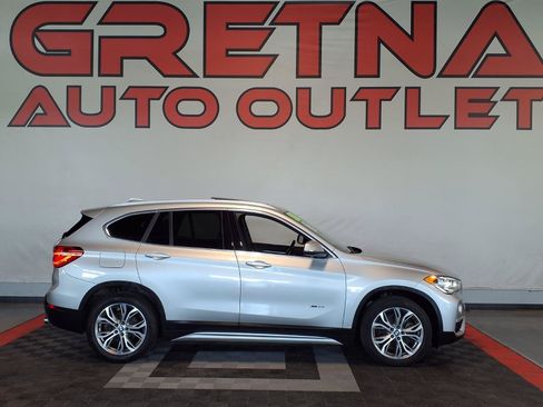 Used 2018 BMW X1 xDrive28i AWD/4WD image 1