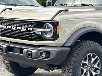 New 2025 Ford Bronco Badlands video 2