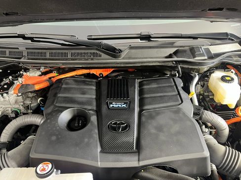 Used 2023 Toyota Tundra Limited w/ TRD Off-Road Package AWD/4WD image 12
