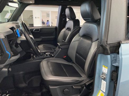 Used 2023 Ford Bronco Black Diamond w/ Sasquatch Package image 10