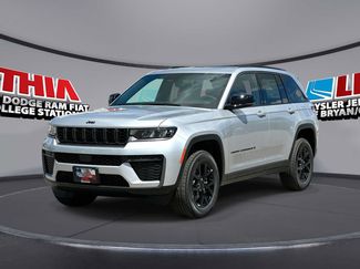 New 2026 Jeep Grand Cherokee Altitude RWD video 1