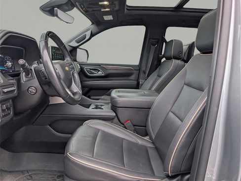 Used 2023 Chevrolet Tahoe Premier w/ Advanced Technology Package image 19