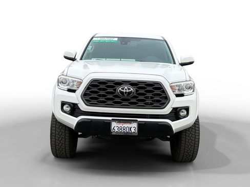 Used 2020 Toyota Tacoma SR5 image 8