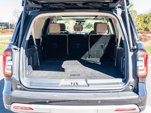 Used 2024 Ford Expedition Max Limited image 16